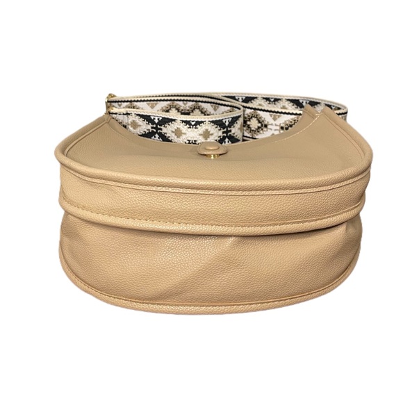 Ahdorned NY Vegan Leather Messenger Bag - New with Tag - Picture 10 of 16